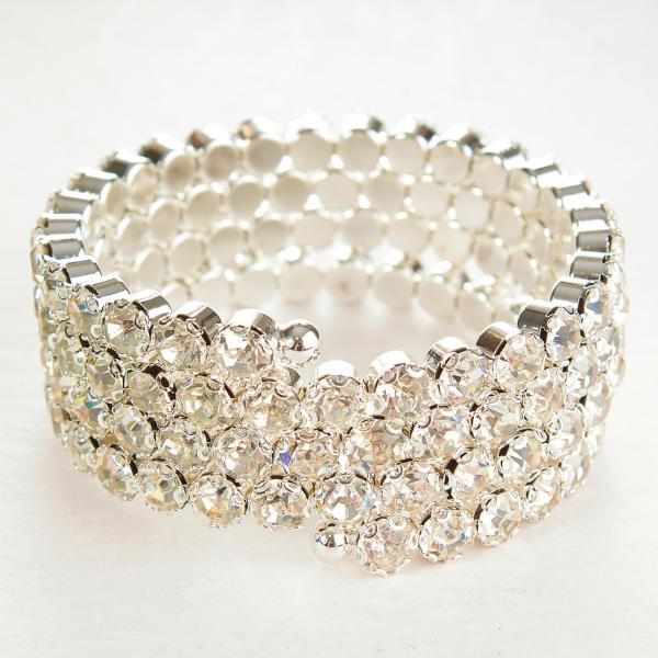 Браслет спиральный на четыре витка  стразы белые крупные обхват 18-22 см