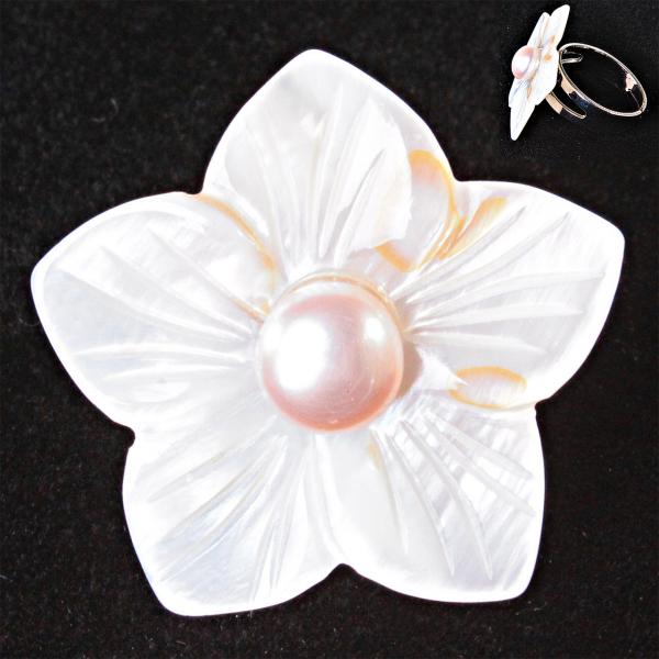 Кольцо без р-р  крупный цветок розовая бусина Перламутр резной