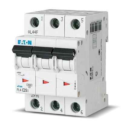 Фото Автоматические выключатели для защиты от перегрузок и короткого замыкания электрической цепи, Автоматический выключатель Moeller, Schneider Еlectric Автомат  PL4-C32/3