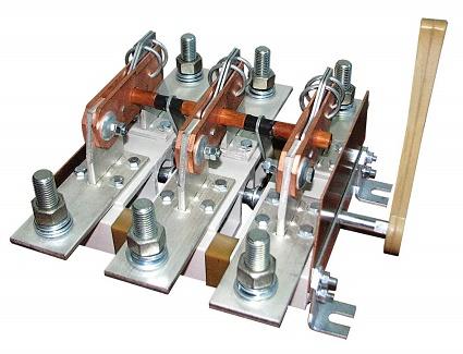 Фото Рубильники, разъединители, разрядники, ограничители, изоляторы, Разъединитель РЕ Разъединитель РЕ 19-37