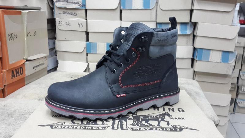 Ботинки коричневые Levi's зимние. Турция