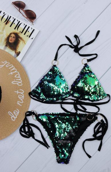 Купальник раздельный  зеленый с паетками.