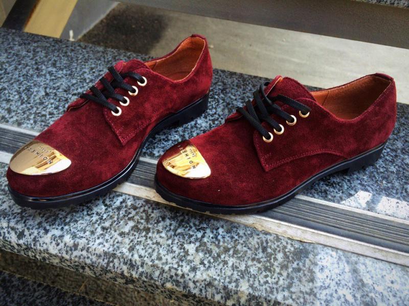 Туфли Fashion с металической пластиной.