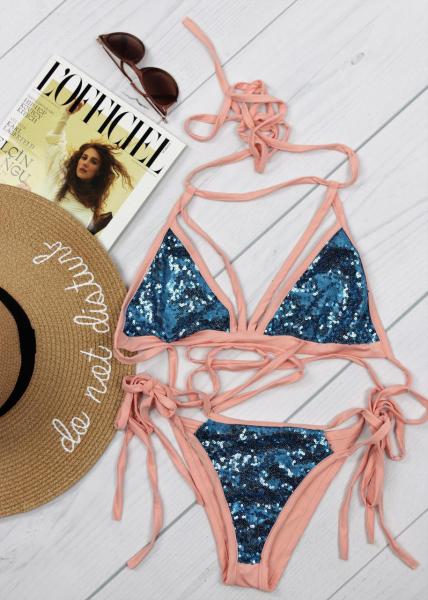 Купальник раздельный с паетками.