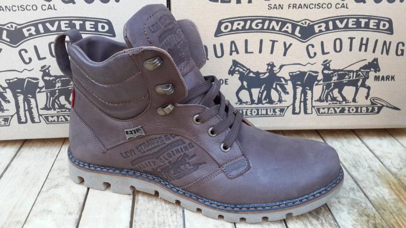 Ботинки Levi's зимние. Турция