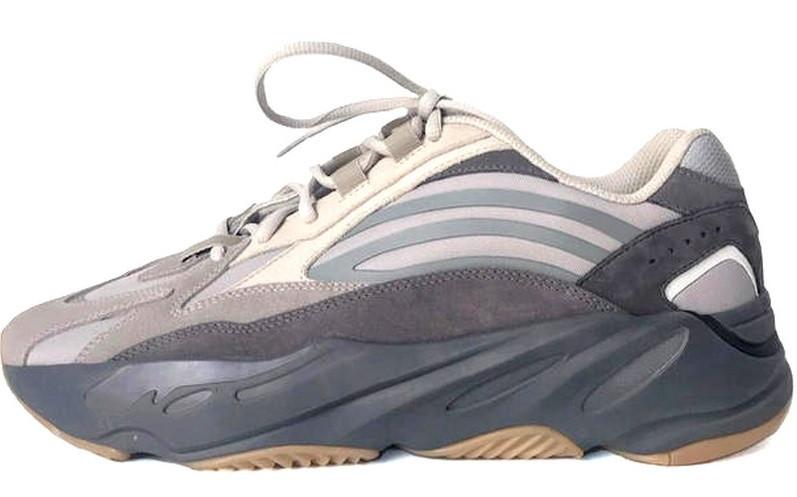 Фото Мужские кроссовки, Adidas Мужские кроссовки adidas Yeezy Boost 700 V2 'Colorway' (Premium-class) серые 45