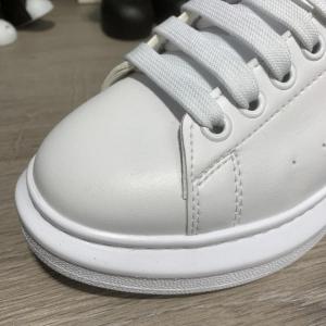 Фото Обувь Alexandr McQueen Oversized White/Black