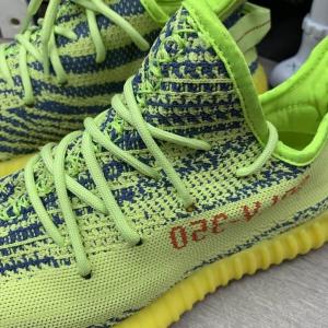 Фото Обувь Adidas x Yeezy Boost 350 V2 Semi Frozen Yellow