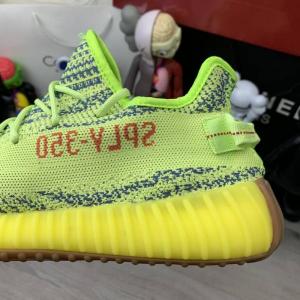 Фото Обувь Adidas x Yeezy Boost 350 V2 Semi Frozen Yellow