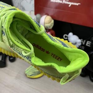Фото Обувь Adidas x Yeezy Boost 350 V2 Semi Frozen Yellow