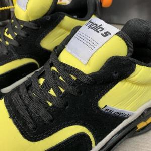 Фото Обувь Кроссовки Balenciaga Triple S 2.0 Black Yellow