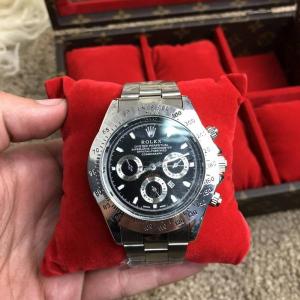 Фото Сумки Louis Vuitton 6 Watch Case Monogram