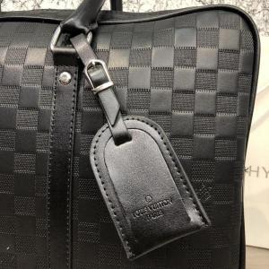 Фото Сумки Louis Vuitton Porte-Dociments Voyage PM Damier Infini