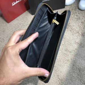 Фото Сумки Prada Zippy Organiser Milano Dal 1913 Black