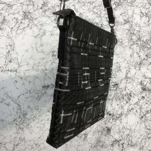 Фото Сумки Bottega Veneta Small Messenger Bag In Nero Multicolor Intrecciato VN