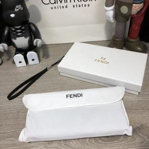 Фото Сумки Органайзер Fendi Zippy Monster Eyes Black