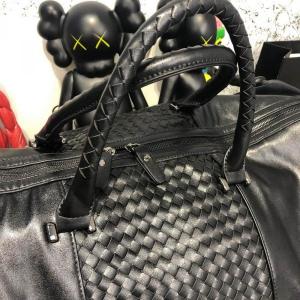 Фото Сумки Bottega Veneta Large Duffel Bag In Nero Intrecciato/Tuft VN