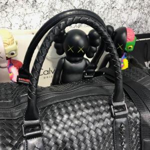 Фото Сумки Bottega Veneta Large Duffel Bag In Nero Intrecciato VN