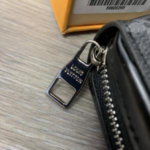 Фото Сумки Бумажник Louis Vuitton Zippy XL Monogram Eclipse