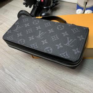 Фото Сумки Бумажник Louis Vuitton Zippy XL Monogram Eclipse