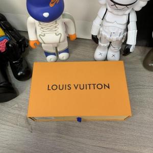 Фото Сумки Бумажник Louis Vuitton Zippy XL Damier Infini