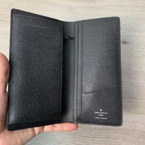 Фото Сумки Бумажник Louis Vuitton Brazza Monogram Other