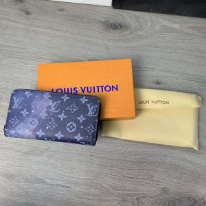 Фото Сумки Бумажник Louis Vuitton Zippy Vertical Monogram Other