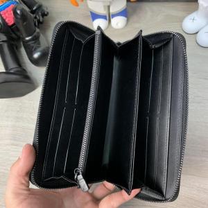 Фото Сумки Бумажник Louis Vuitton Zippy Vertical Dark Infinity Leather