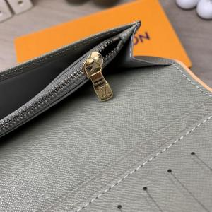 Фото Сумки Бумажник Louis Vuitton Brazza Monogram Titanium
