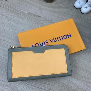 Фото Сумки Бумажник Louis Vuitton Zippy Vertical Monogram Titanium