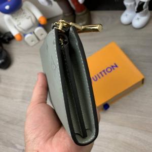 Фото Сумки Бумажник Louis Vuitton Zippy Vertical Monogram Titanium