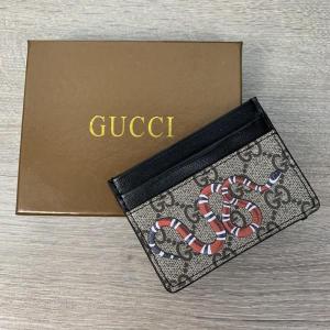 Фото Сумки Gucci Kingsnake print GG Supreme Card Case
