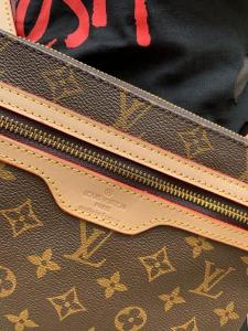 Фото Сумки Louis Vuitton Messenger Pochette Bosphore Monogram