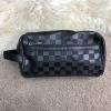  Toilet Pouch Louis Vuitton Ambler Damier Infini Женские сумочки и клатчи в Украине