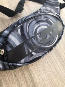 Фото Сумки Поясная сумка Nike принт серый