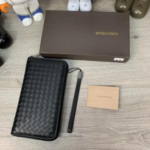 Фото Сумки Органайзер Bottega Veneta Zippy In Nero