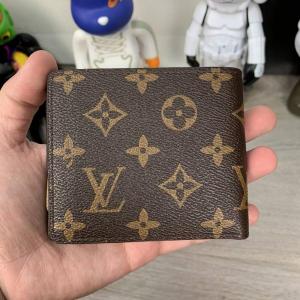 Фото Сумки Бумажник Louis Vuitton Florin Monogram