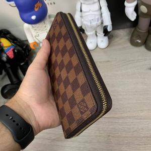Фото Сумки Бумажник Louis Vuitton Zippy Vertical Damier Ebene