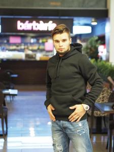 Фото Одежда Утепленное худи черное DNK