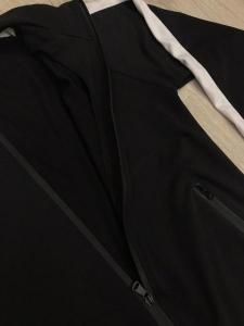 Фото Одежда Олимпа Adidas черная с белым лампасом