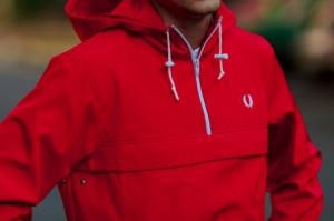 Фото Одежда Анорак Fred Perry красный