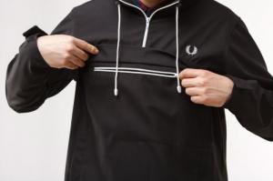 Фото Одежда Анорак Fred Perry черный