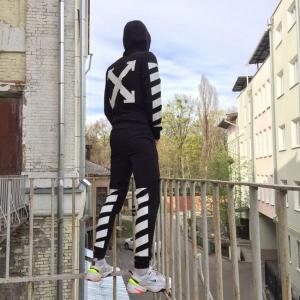 Фото Одежда Спортивные штаны в стиле Off White полосы черные