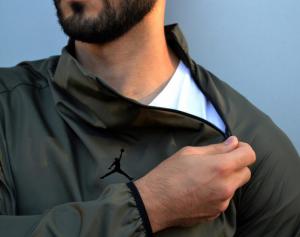 Фото Одежда Анорак (ветровка) Jordan Хаки