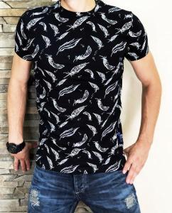 Фото Одежда Футболка Feathers black