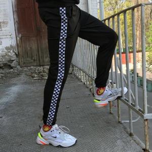 Фото Одежда Штаны с лампасом Шахматка в стиле Vans