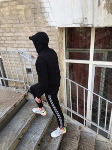 Фото Одежда Штаны с лампасом Шахматка в стиле Vans