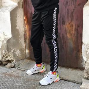 Фото Одежда Штаны с лампасом Шахматка в стиле Vans