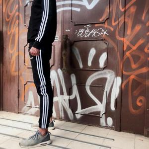 Фото Одежда Спортивные штаны в стиле Adidas Three line черные