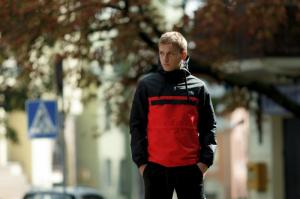 Фото Одежда Анорак Дельта черно-красный